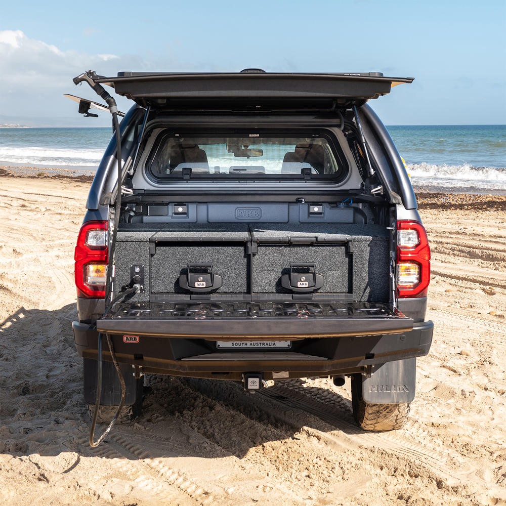 ARB Frontier nádrž na vodu do korby 53 l Hilux 16+/21+